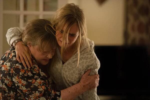 Sylvia Syms, Cara Delevingne - Playhouse uvádí - Věčný - Z filmu