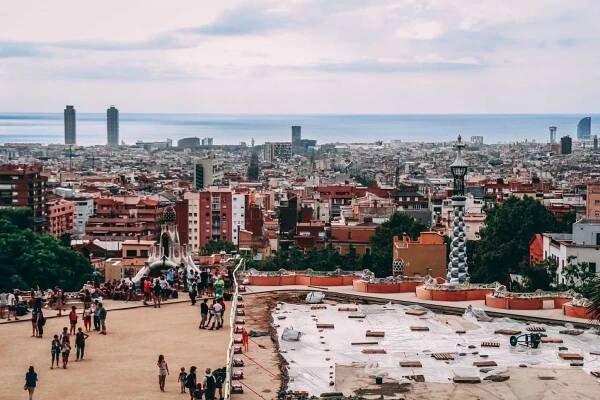 Real Estate Dealer in Barcelona