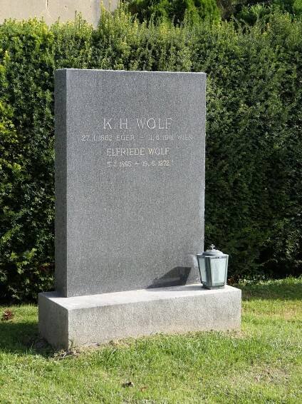 Soubor:Grab von Karl Hermann Wolf auf dem Wiener Zentralfriedhof.JPG