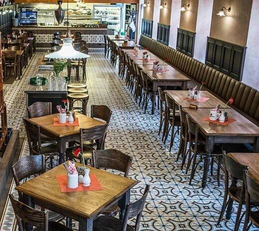 Suzie s Steak pub Brno | Apetee