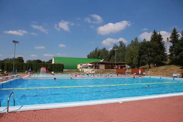 Koupaliště Bystřice nad Pernštejnem - vysocina.eu