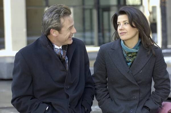 Báječní lidé - Z filmu - James McCaffrey, Daphne Zuniga