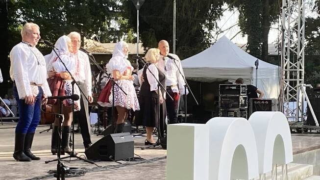 100 let Českého rozhlasu Brno na MFF Strážnice 2024 | foto: Julie Kalodová,  Český rozhlas