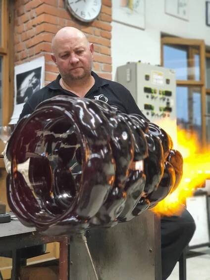 Sklárna Pačinek Glass v Kunraticích u Cvikova – tip na výlet | Vyletnik.cz