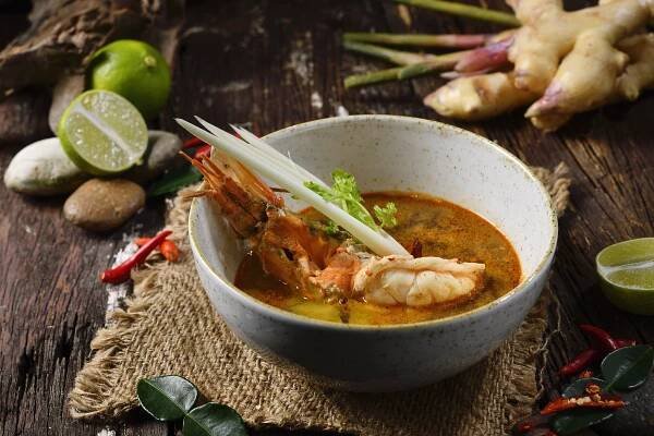 Chef Rosarin Sriprathum Brings Back Celadon to Live with New Menu | commecestbon.com