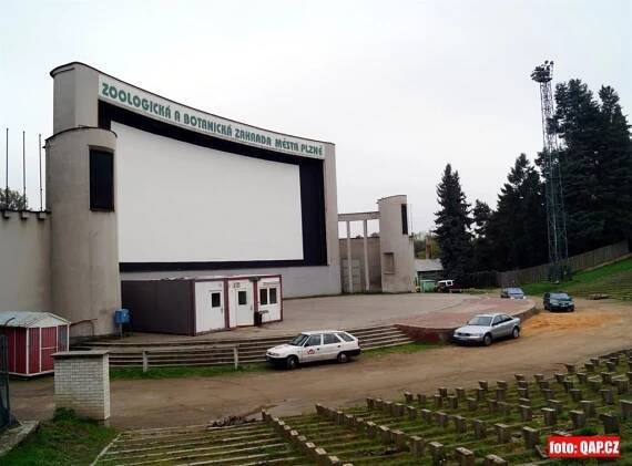 Rekonstrukce amfiteátru odstartovala! Hotovo bude do příštího léta, FOTKY - QAP.cz