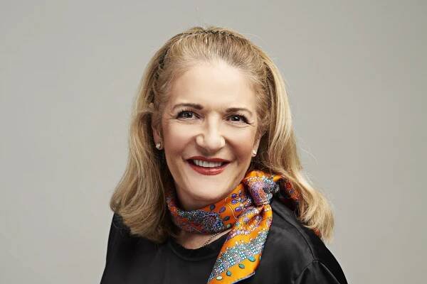 How To Curb Holiday Cravings with Sarah Kennedy, the Founder of Calocurb - Lapalme Magazine