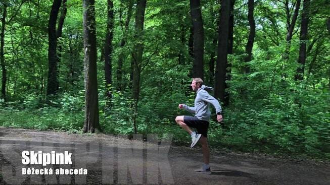 Cvik skipink: získejte lepší odraz díky běžecké abecedě - RUNGO.cz