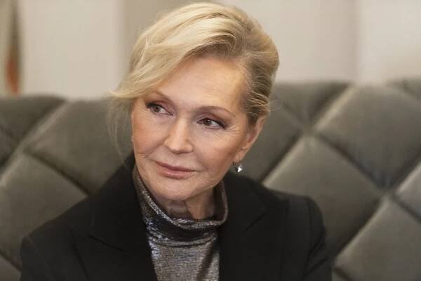 "Nevím, co se stalo," říká o svém pádu ze schodů Helena Vondráčková