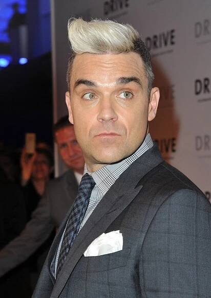 Přicházím o vlasy, prozradil Robbie Williams, který se vrátil ke krátkému účesu