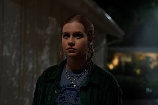 Jeho poslední slova - Když jsme byli mladí - Z filmu - Angourie Rice