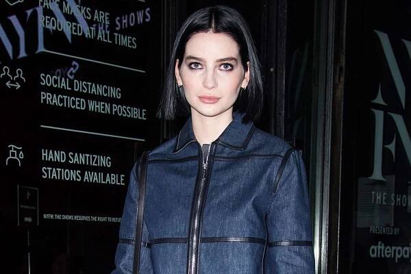 NEW YORK, NEW YORK - FEBRUARY 16: Model Meadow Walker is seen arriving to the No Waste dinner during New York Fashion Week at Spring Studios on February 16, 2022 in New York City. (Photo by Gilbert Carrasquillo/GC Images)
