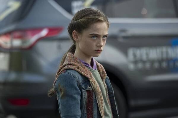 Země zítřka - Z filmu - Raffey Cassidy