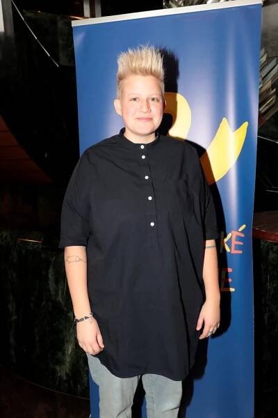 Ilustrátorka Eliška Podzimková: Po boji s rakovinou svatba s producentkou