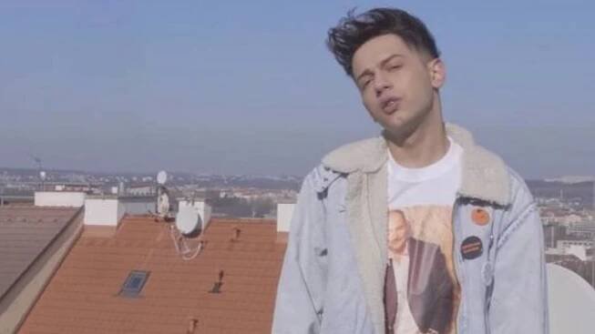 Nesnáším loučení 2018: Z téhle předělávky songu si Michal David sedne na zadek