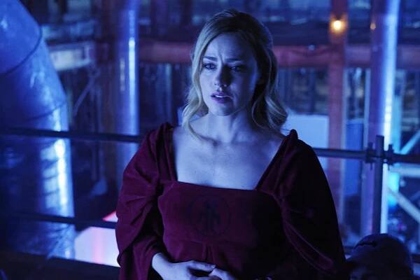 12 opic - Série 3 - Matka - Z filmu - Amanda Schull