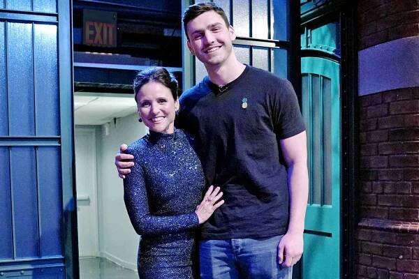 Julia Louis-Dreyfus Says She's Watched Son's Sex Scenes on 'Sex Lives of College Girls' : 'Dynamite'