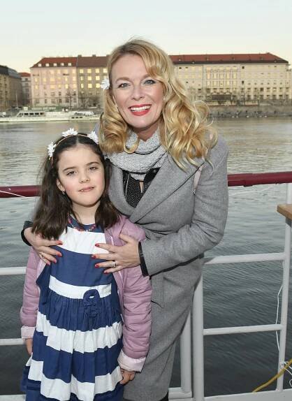 Na svoje děti nikdy ruku nevztáhla: Čtyřnásobná maminka Lucie Benešová prozradila, co platí na její ratolesti