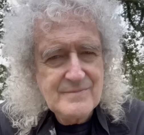 Galerie | Brian May z legendárních Queen měl mrtvici. Nemohl hýbat rukou | Globe24.cz