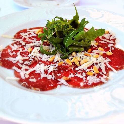 Snadná a rychlá valentýnská večeře? Ochutnejte carpaccio