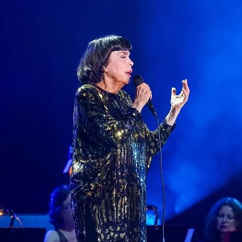 Podrobný fotoreport z koncertu Mireille Mathieu v pražském Kongresovém centru - Spycross