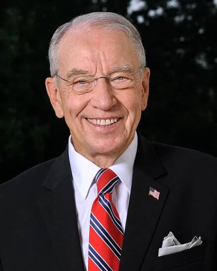 Soubor:Chuck Grassley official photo 2017.jpg – Wikipedie
