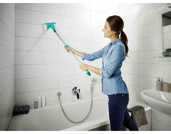 Leifheit Wannen/Fliesenreiniger "Flexi Pad Evolution" mit Teleskopstiel 41700 1 ks