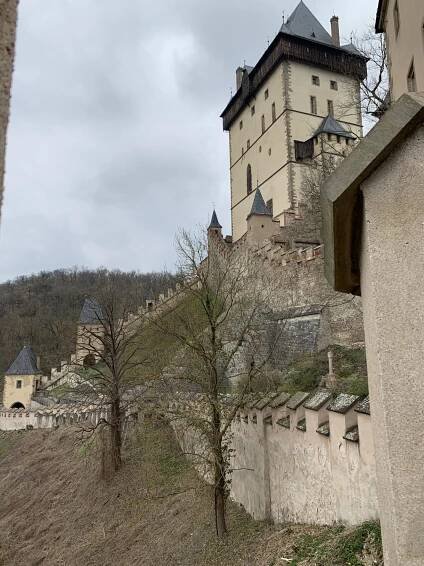 Hrad Karlštejn - výlet do CHKO Český kras