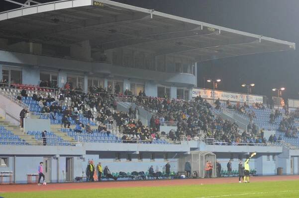 VIDEO: Vítězná radost Army! V nastavení sestřelila Hradec a zlomila šňůru remíz