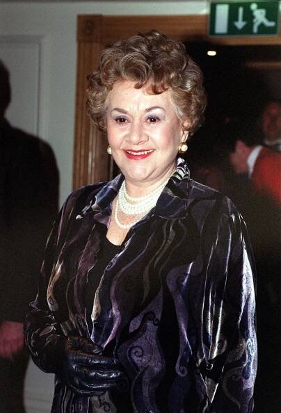Zemřela herečka Joan Plowrightová: Vdově po Olivierovi bylo 95 let!