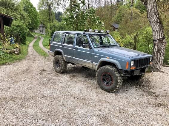 1998 Jeep Cherokee II XJ, 2. generace benzín