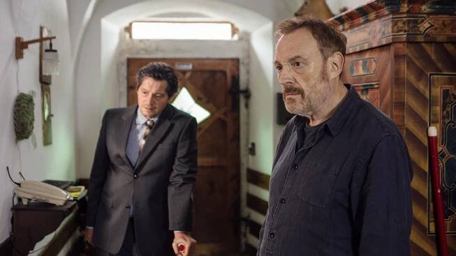 Země zločinu - Der Tote im See (E13) (2018) | Galerie - Z epizody | ČSFD.cz