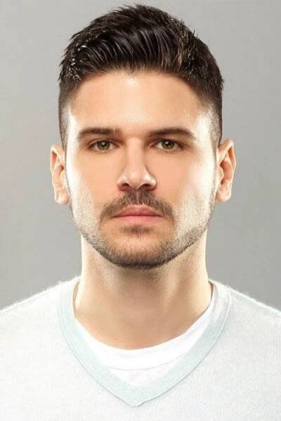 Tolgahan Sayışman herec