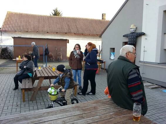 Pálení čarodějnic 30.4.2017 - Oficiální stránky obce Třebešice