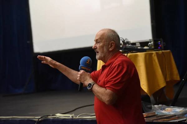 Jiří Kolbaba pozval posluchače na cestu po Africe, nechyběla lekce fotografování