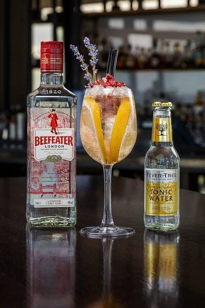 Drinks – Jaroslav Scholtz