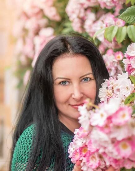 LÉČENÍ ENERGIE DĚLOHY – 4 FÁZE ŽENY V NÁS | Ester Davidová 