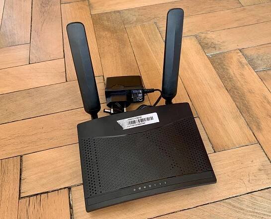 TP-Link TL-MR100, 4G LTE modem/router, nefunkční! Od 1 Kč
