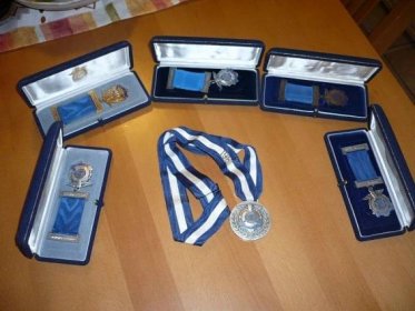 Úžasná kolekce šesti medailí ze světových ledařských šampionátů, které Milan Špinka získal