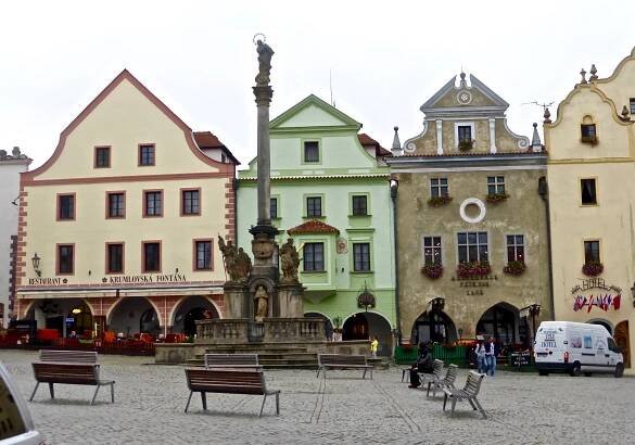 Český Krumlov is colourful in October – Got the Fridge Magnet