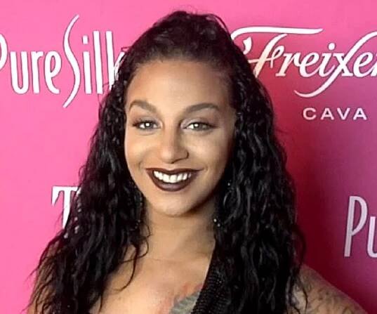 Crystal Renay – Bio, Facts, Family Life of TV Personality