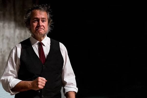 ABOUT | Nicola Pannelli / Attore Artista Narratore