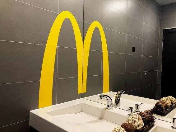 McDonald's | CZECH DECO TEAM