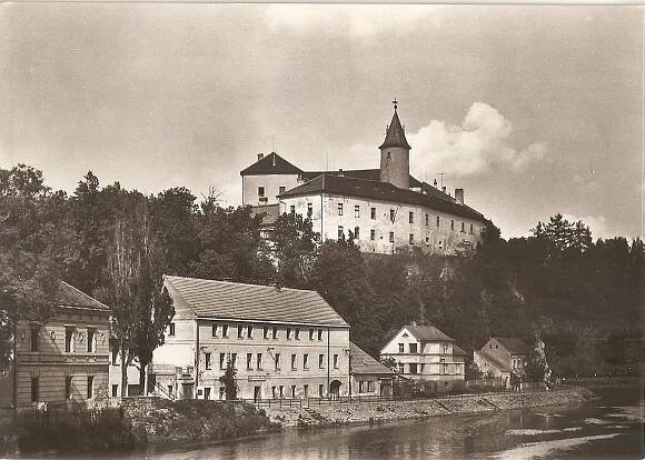 LEDEČ NAD SÁZAVOU - hrad - Havlíčkův Brod