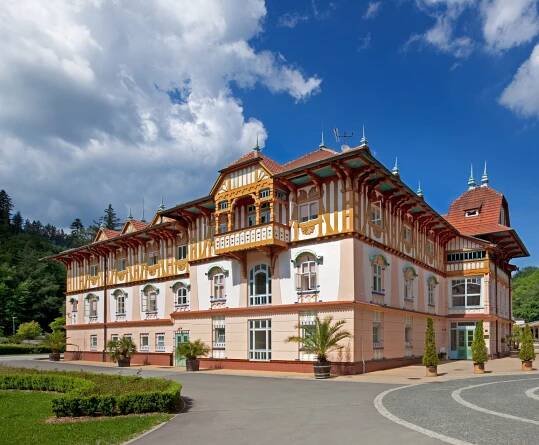 Zlínský kraj: lidová architektura, tradiční řemesla a folklorní slavnosti – Kudy z nudy 