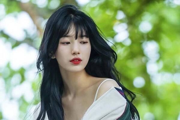 Start-Up-and-4-other-K-dramas-starring-Bae-Suzy-that-guarantee-peak-entertainment-if-you-loved-Doona-on-Netflix-and-Viki.
