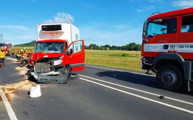 Vážná nehoda u Verušiček. Na místě je zraněný člověk
