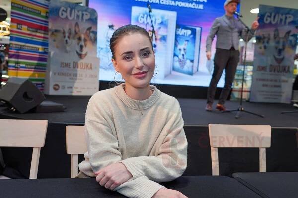 Knihu Gump: Jsme dvojka pokřtili Richard Krajčo, Olga Lounová či Anna Šulcová | Červenýkoberec.cz