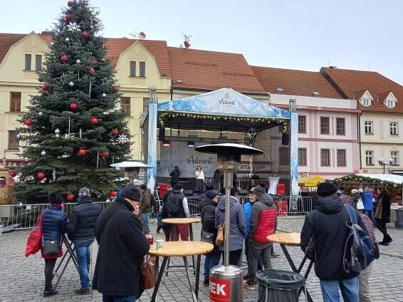 V Písku se táhnou stánky od Kamenného mostu až na Velké náměstí
