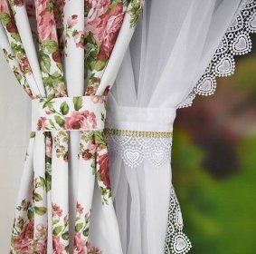 hotový závesový set regina závesy záclona s kvetmi kvetované kvetovaná krátka biela s krajkou kuchynská do obývačky izby spálne chodby dlhá dlhý ruže